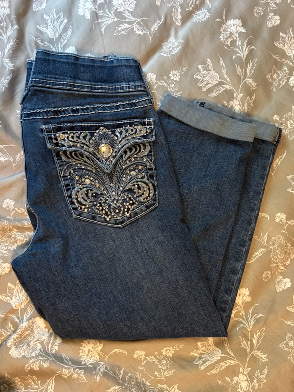 Apt. 9 Dark Blue Embellished Cropped Capris